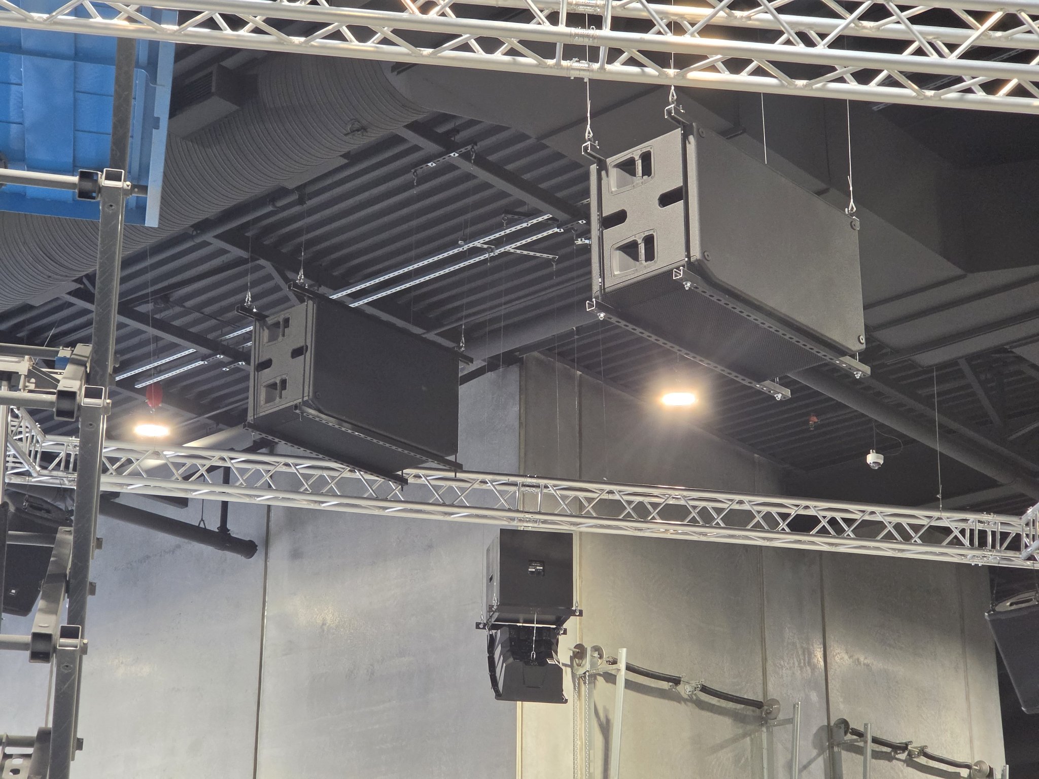 Commercial flown speakers on truss in West Kelowna - pro audio installation